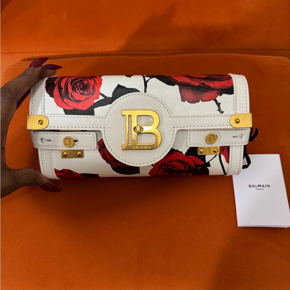 BALMAIN clutch/shoulder bag 🌹.
